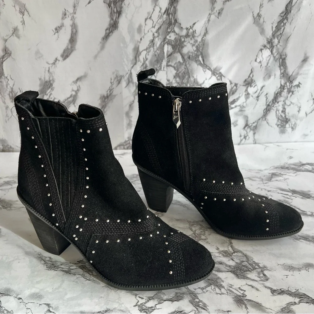 Fergie Dina Bootie Black Suede Silver Studded Block Heel Ankle 6 Gorpcore